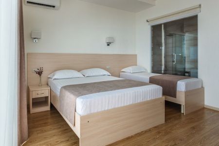 Стандартный 4-местный (вид на море)