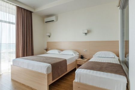 Стандартный 4-местный (вид на море)