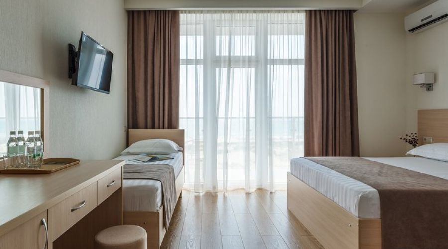 Стандартный 3-местный (вид на море)